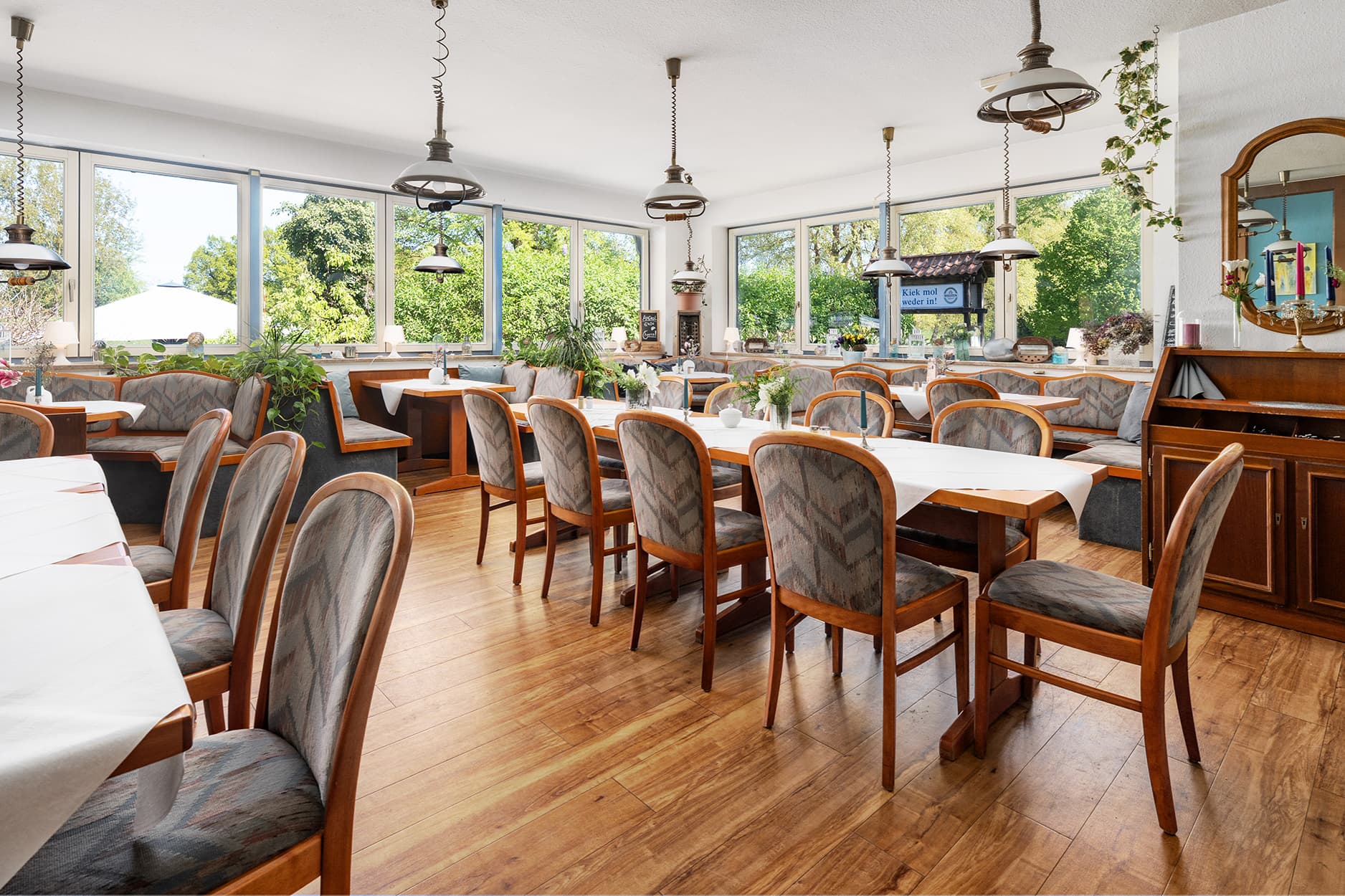 Restaurant des Hotels mit einladender Atmosphäre
